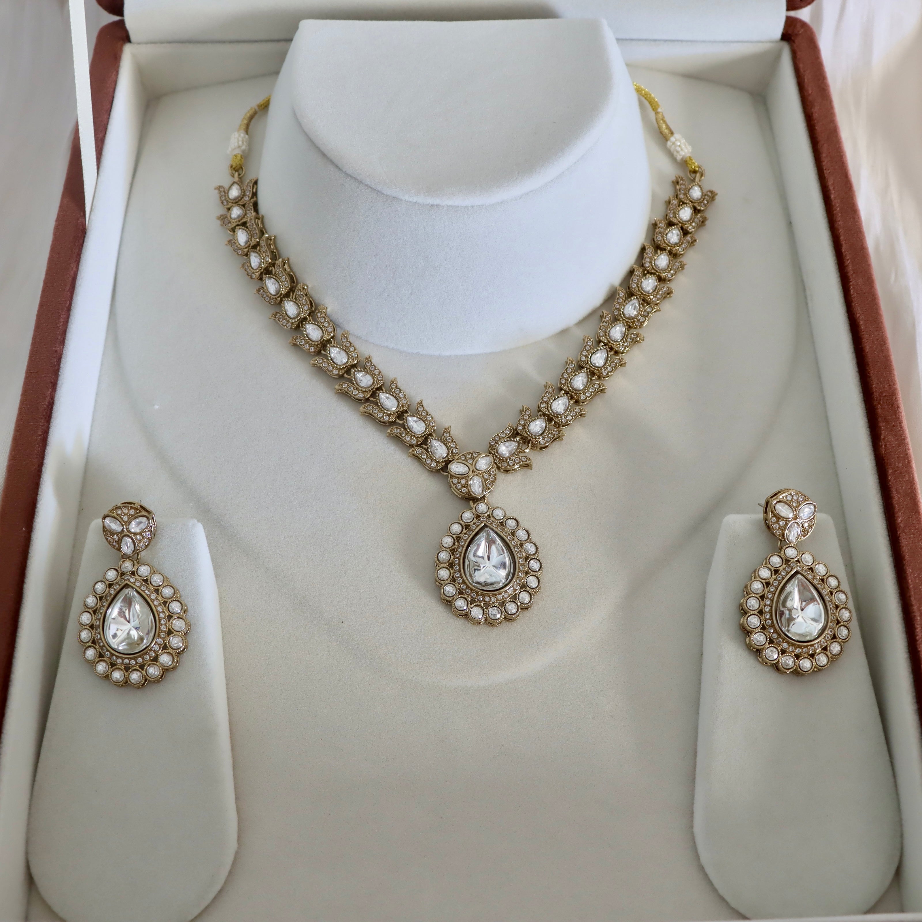Sai Necklace Set