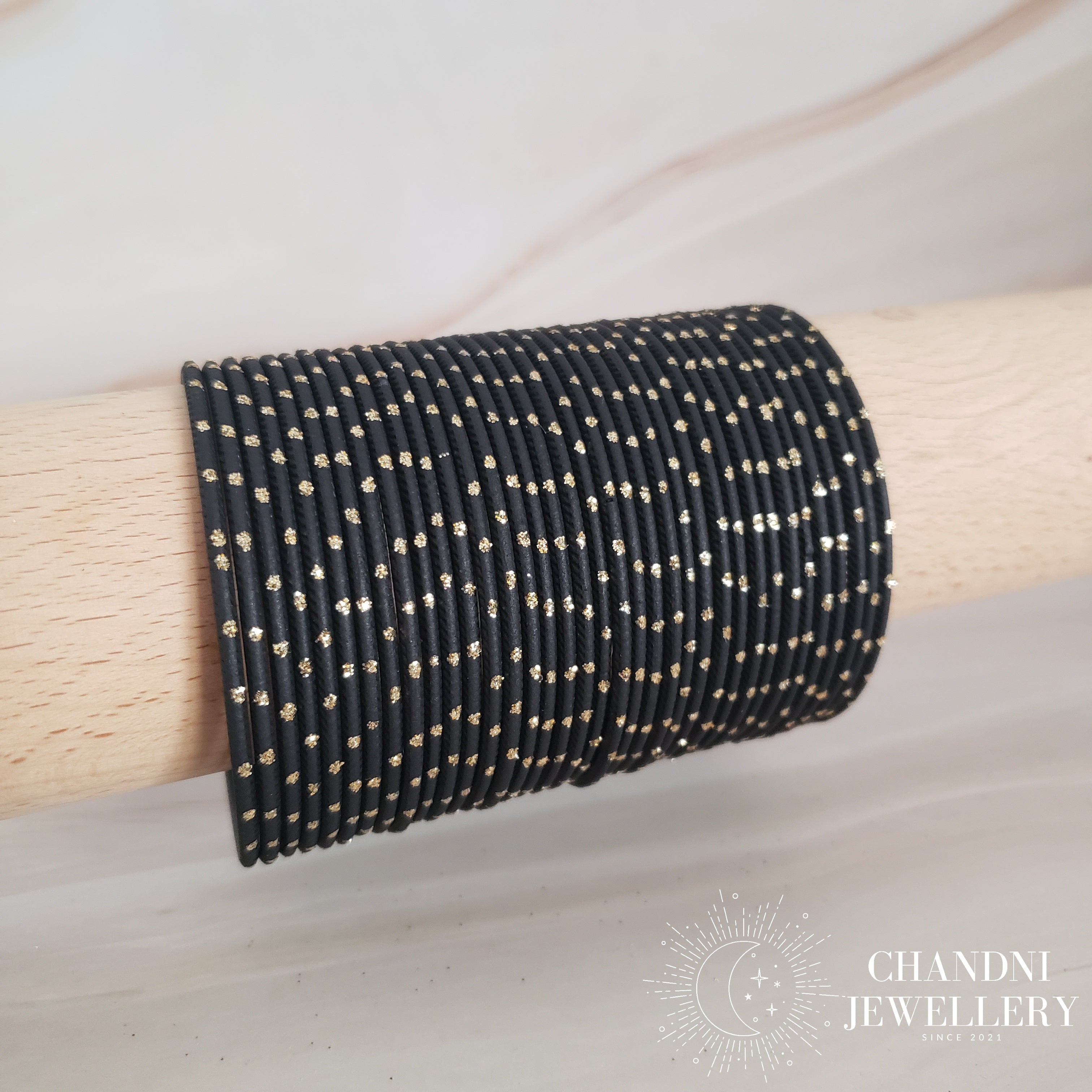 Plain Dotted Bangles