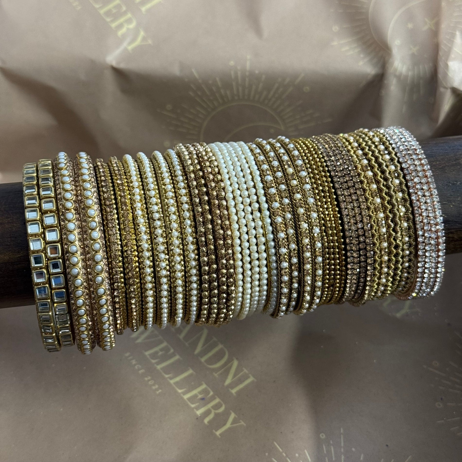 Filler Box B - 2.4 Bangle Box