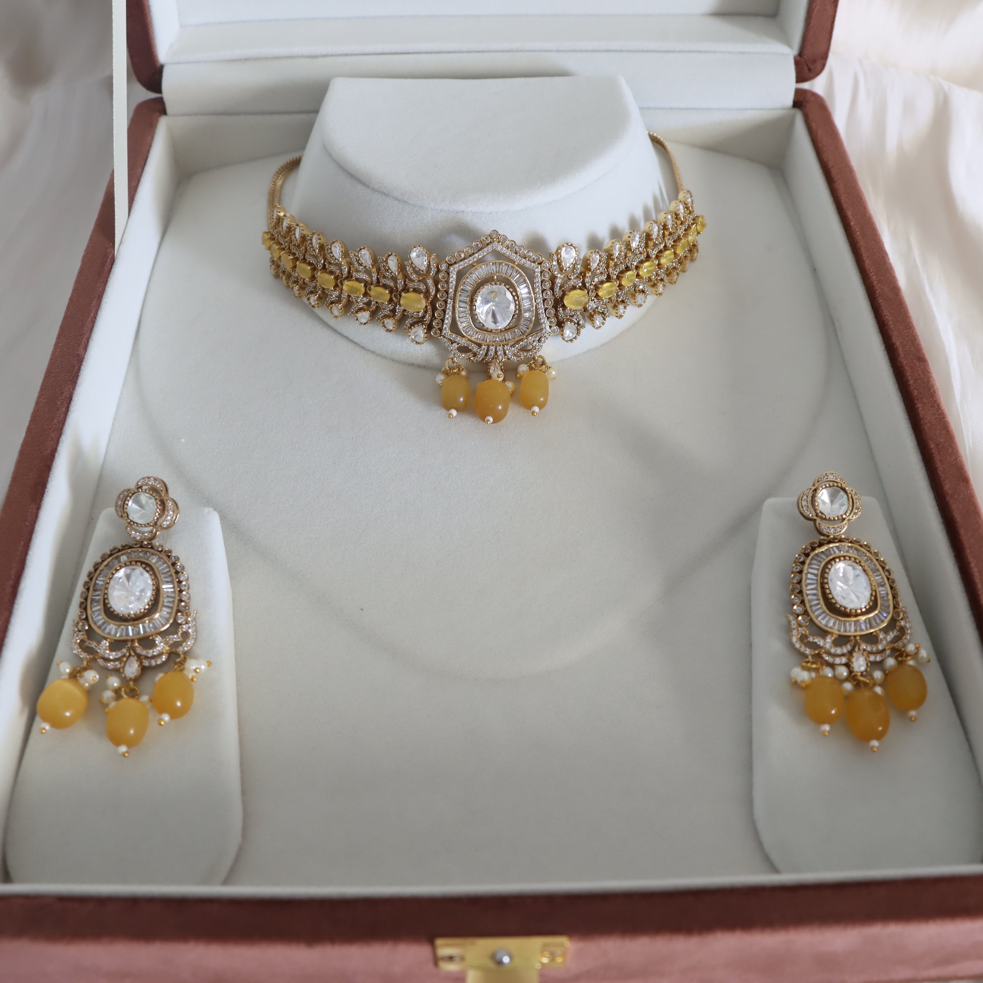 Jahnavi Necklace Set - Luxury Range