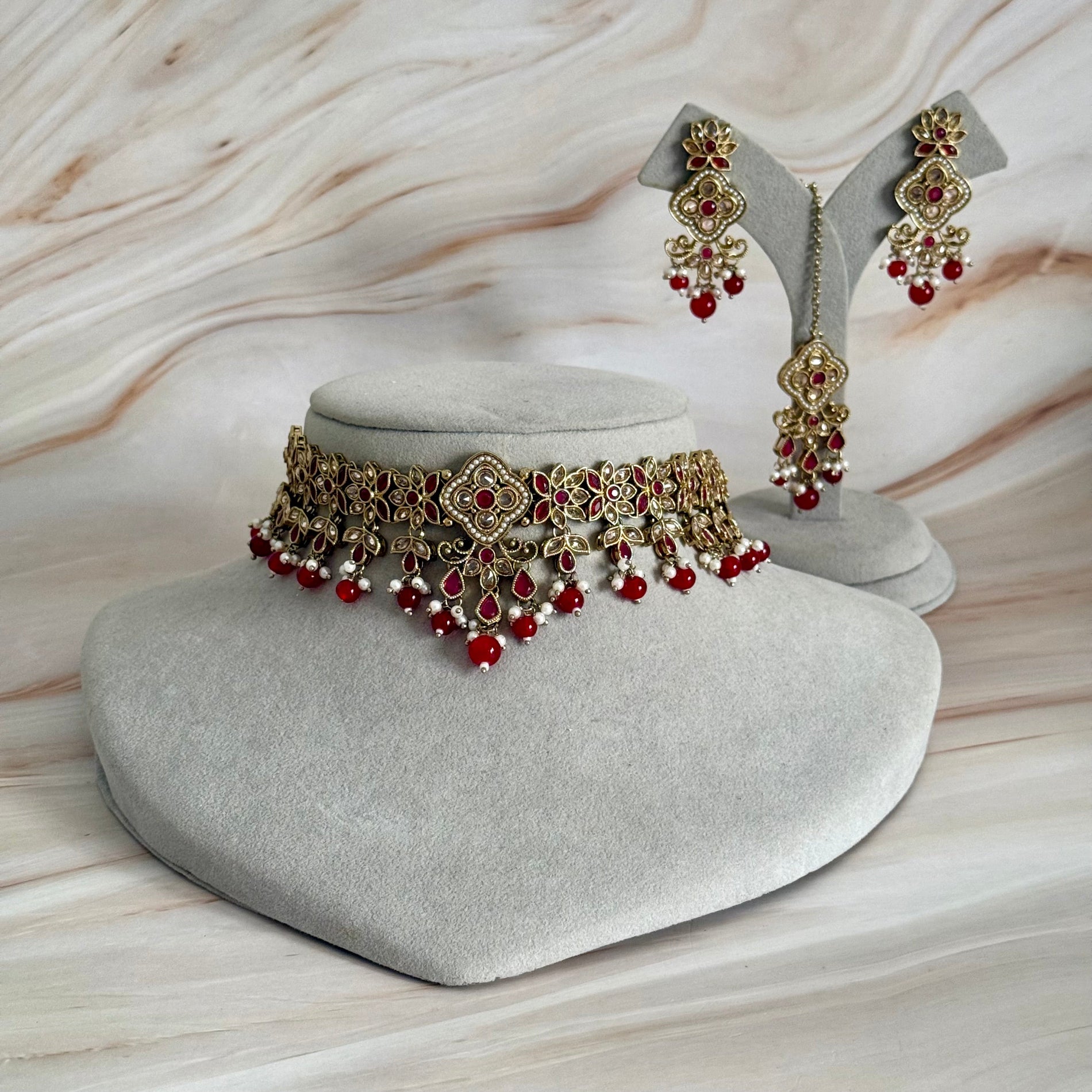 Kamaljot Necklace Set