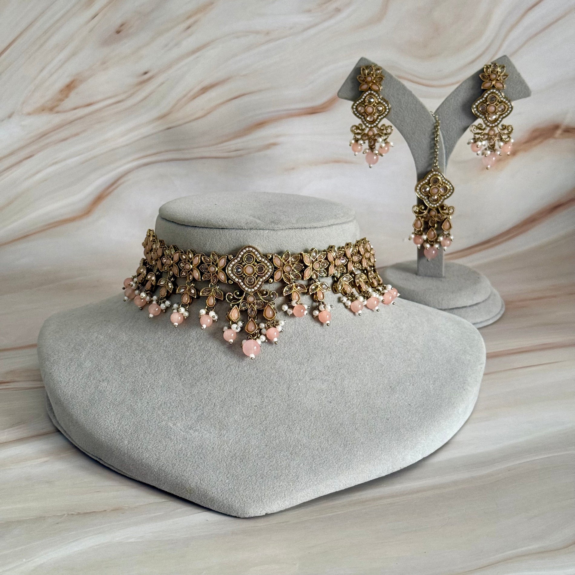 Kamaljot Necklace Set