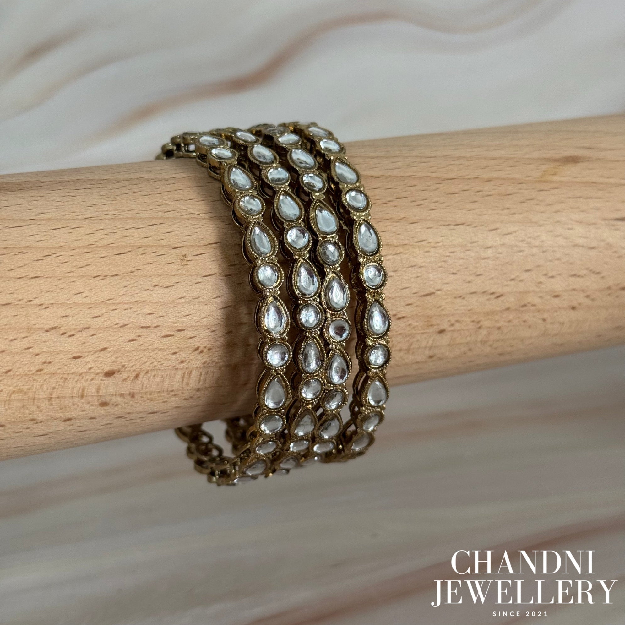 Saloni Bangles