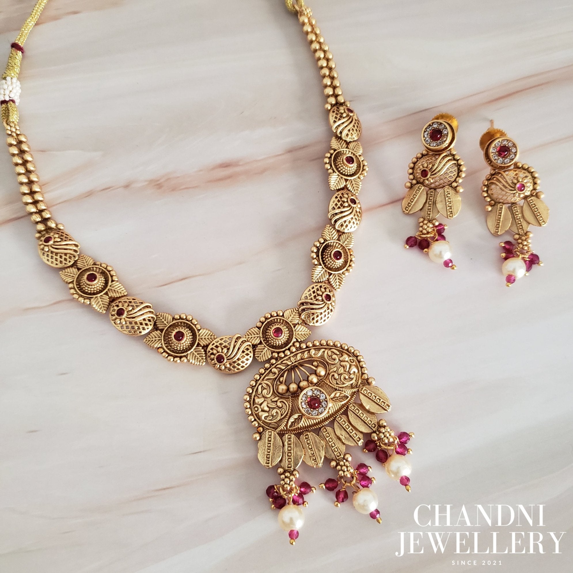 Seema Necklace Set