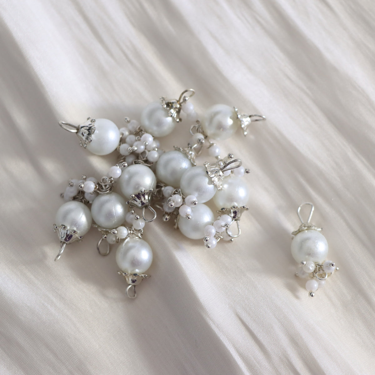 Pearl Hair Accessory