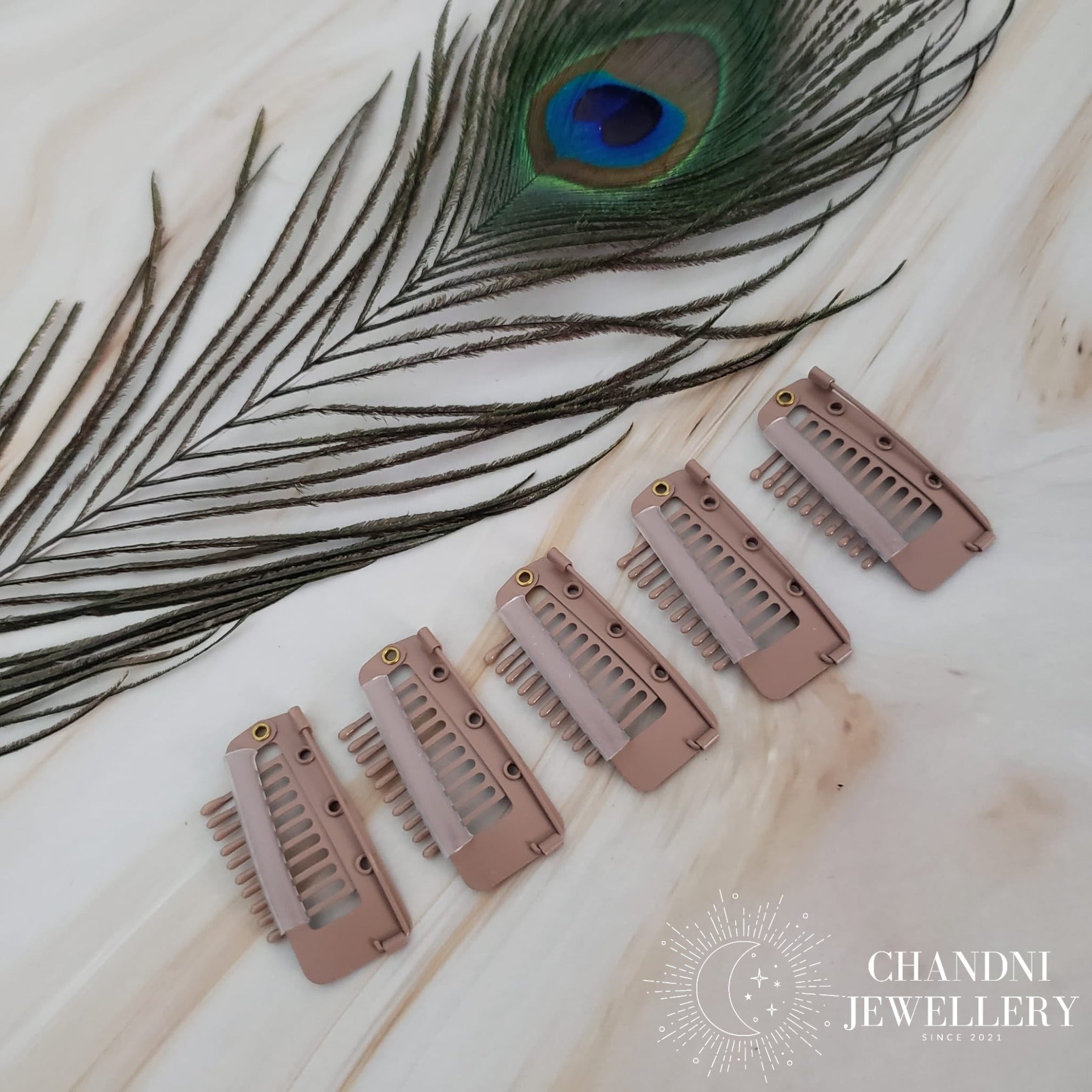 Chunni Clips