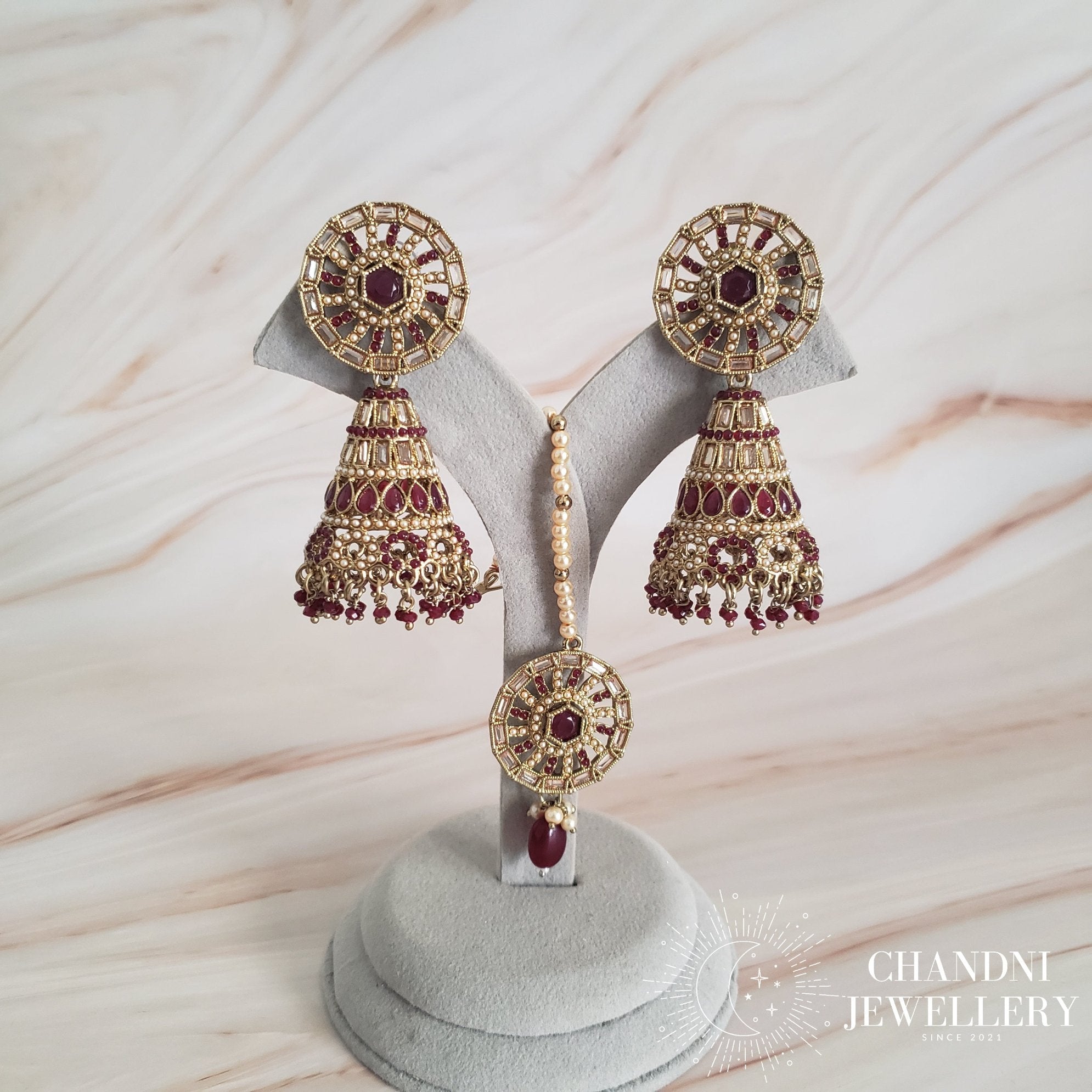 Turvi Earring with Tikka