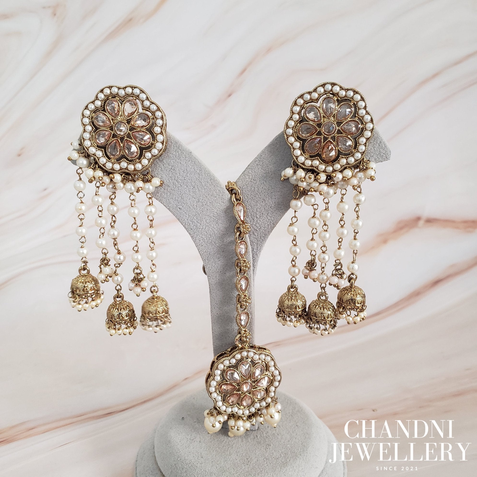 Anokhi Earring with Tikka