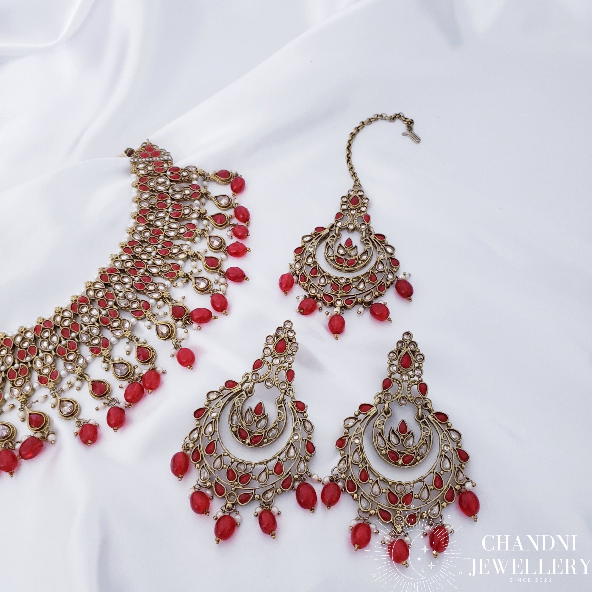 Naveen Necklace Set