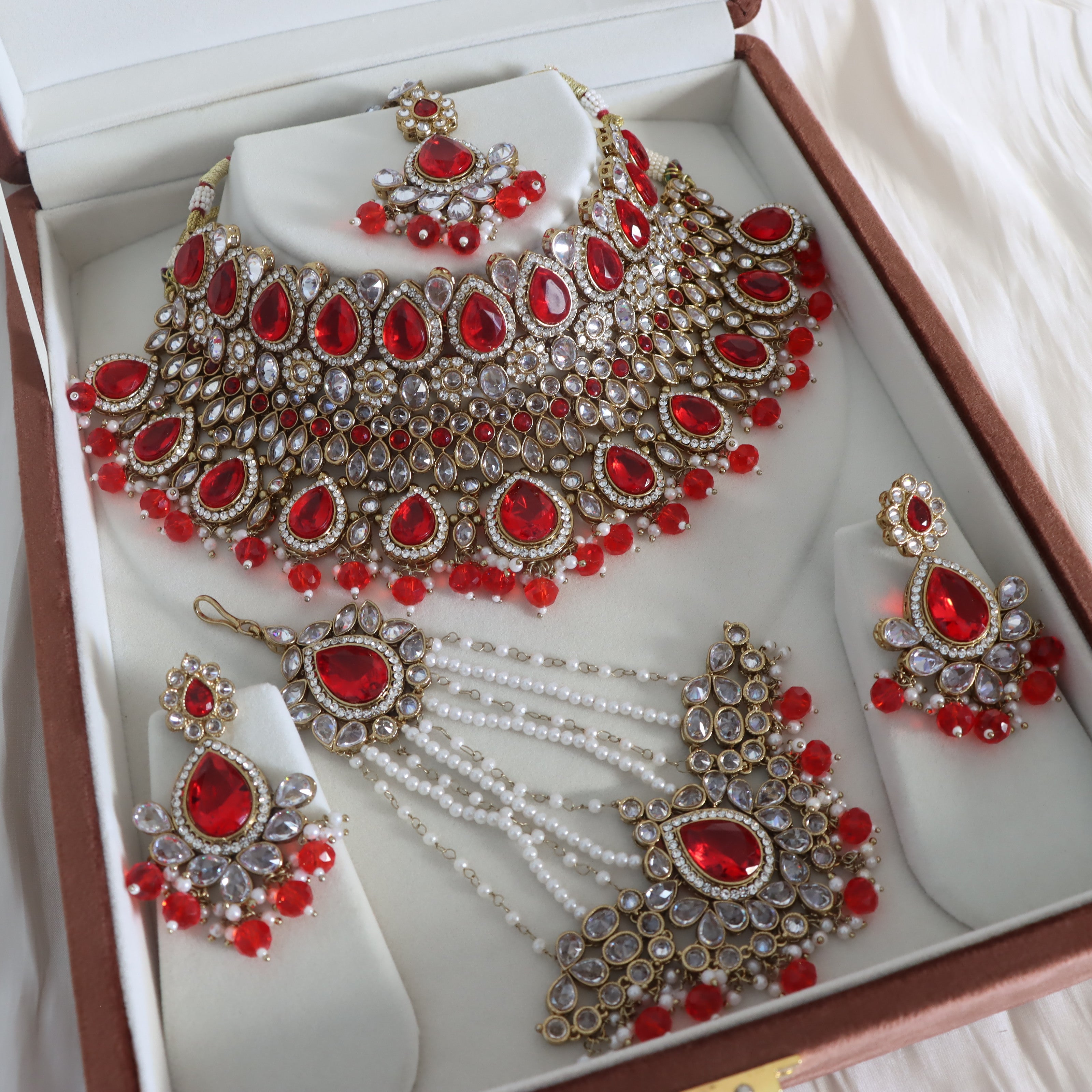 Chandramukhi Necklace Set - Red