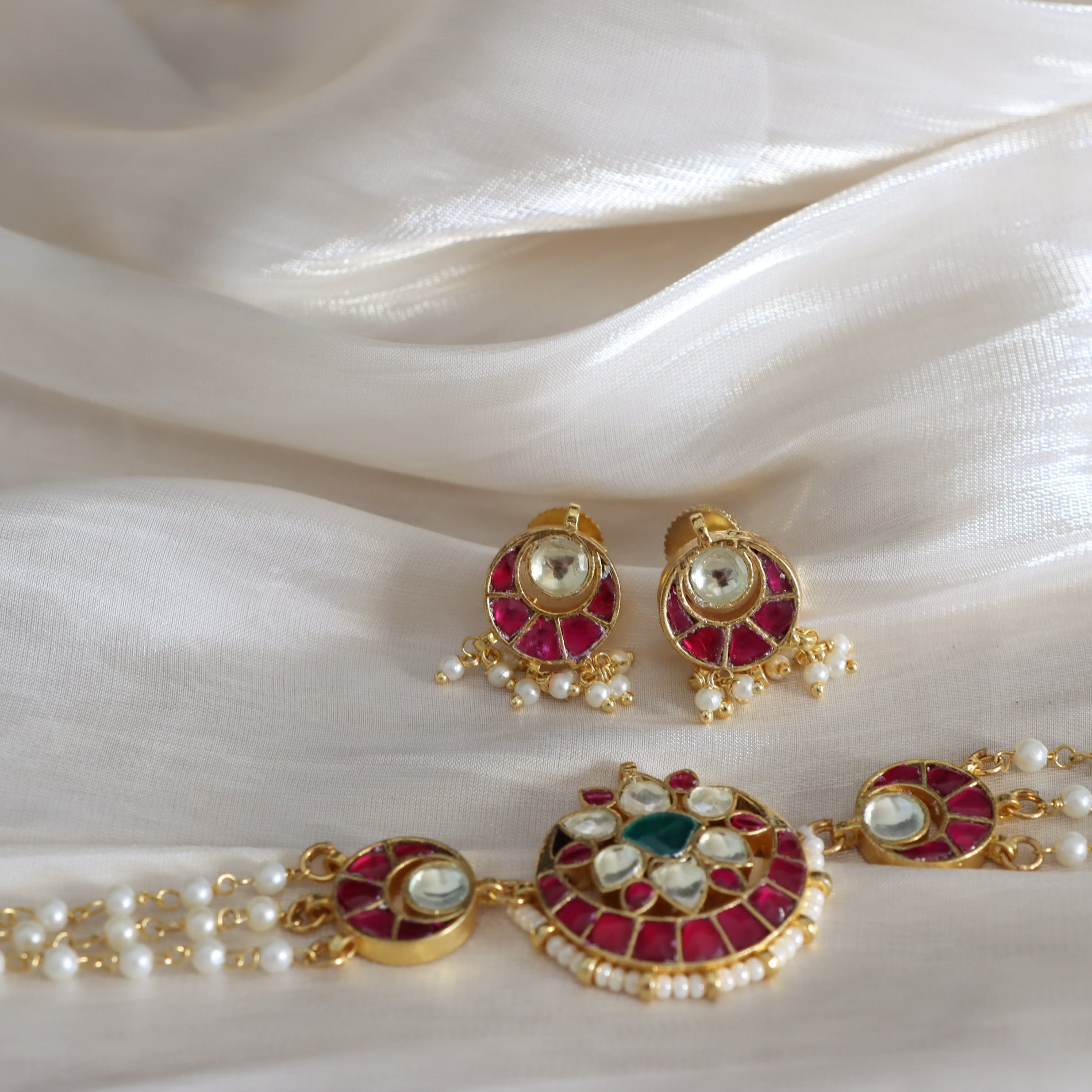 Hina Necklace Set