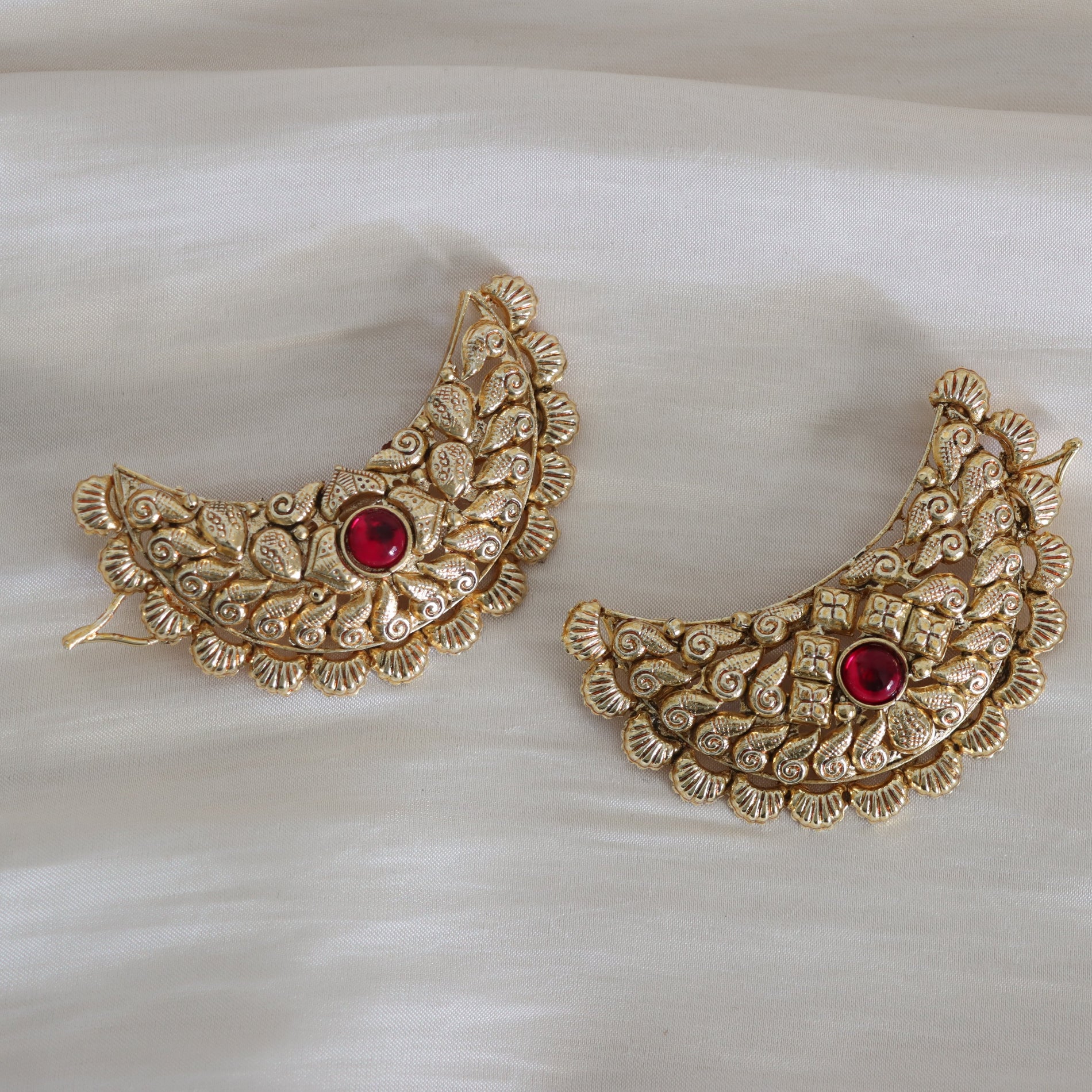 Inaya Hair Clip