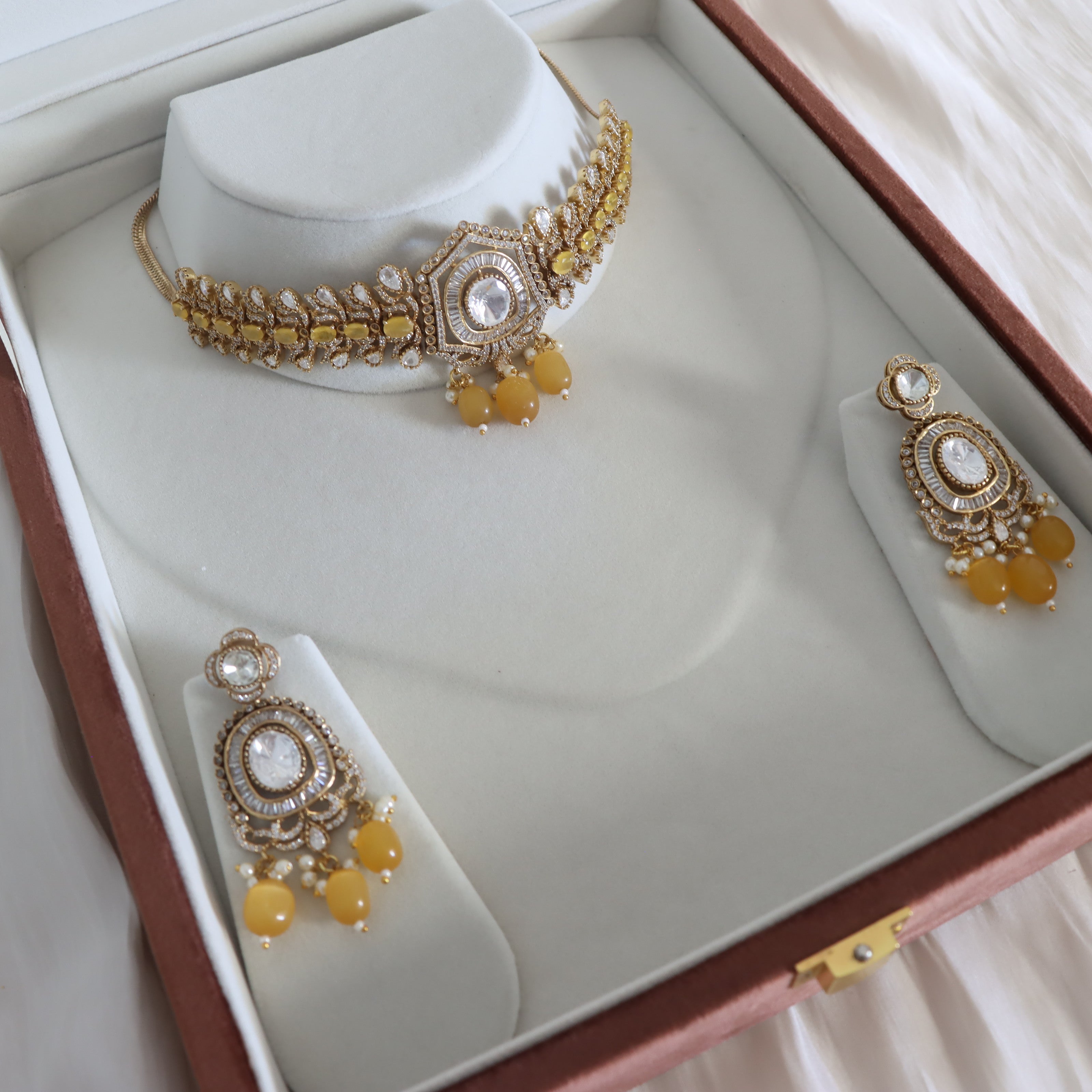 Jahnavi Necklace Set - Luxury Range