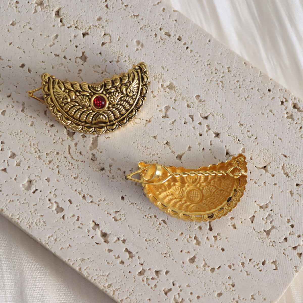 Kaamya Hair Clip