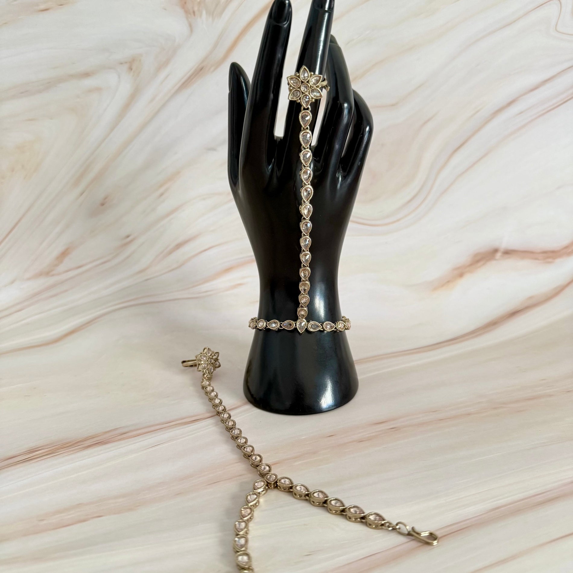 Kshmi Hand Accessory