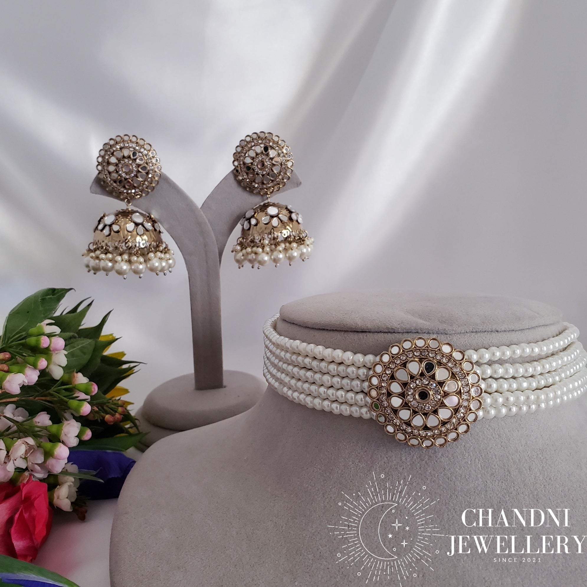 Lohini Necklace Set