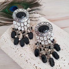 Load image into Gallery viewer, Manina Earrings
