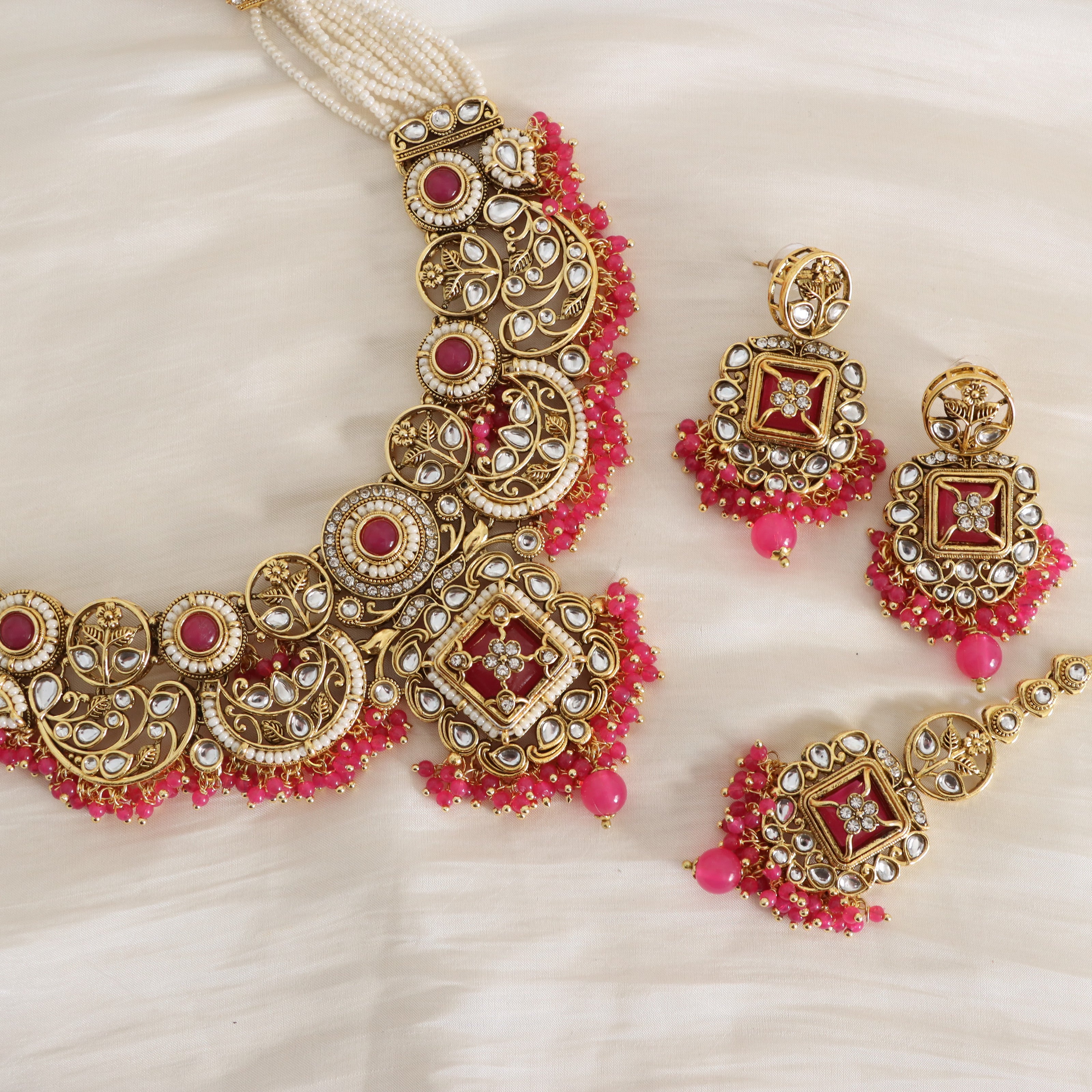 Tiya Necklace Set